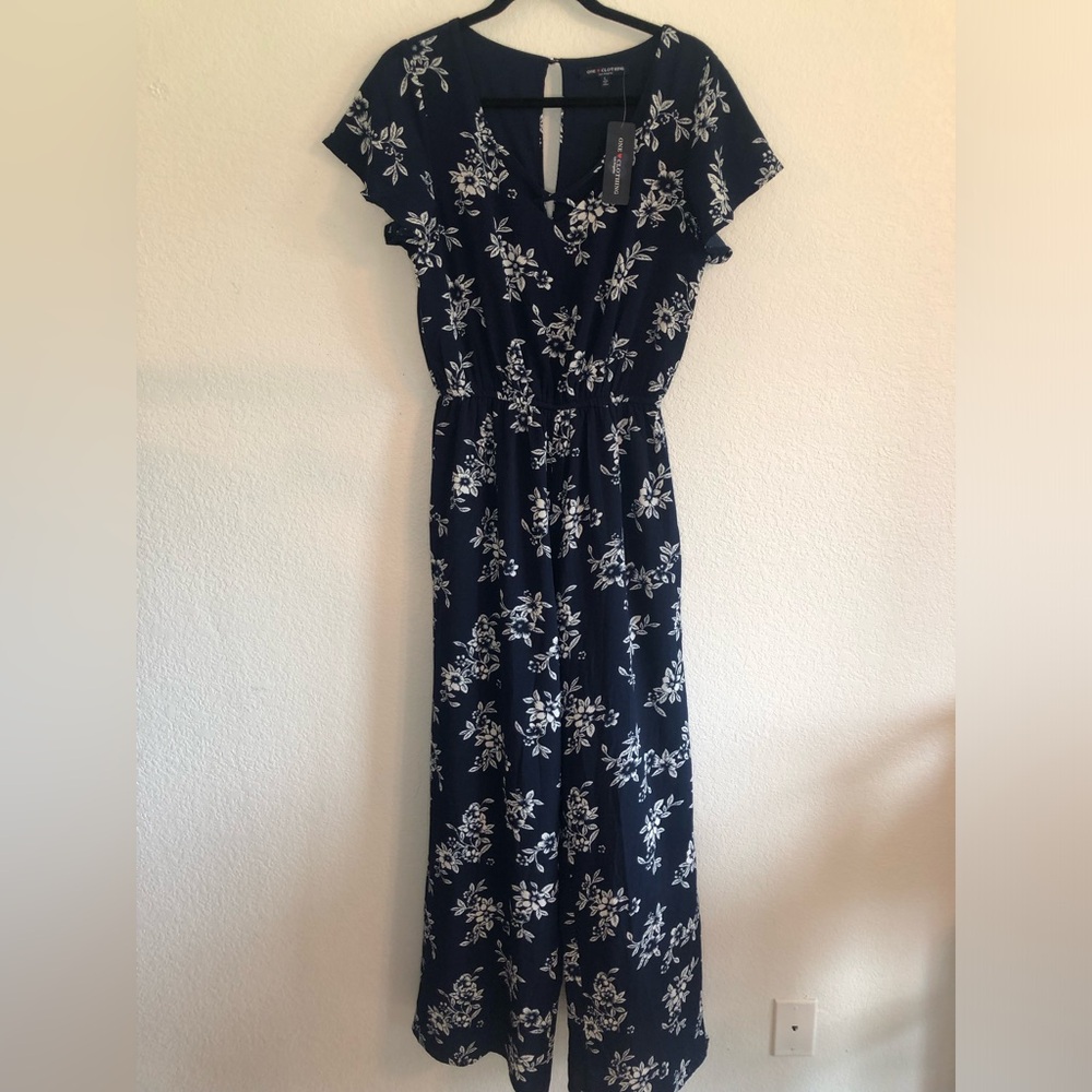 One (heart) Clothing Los Angeles Blue Floral Flutter Sleeve Jumpsuit NWT